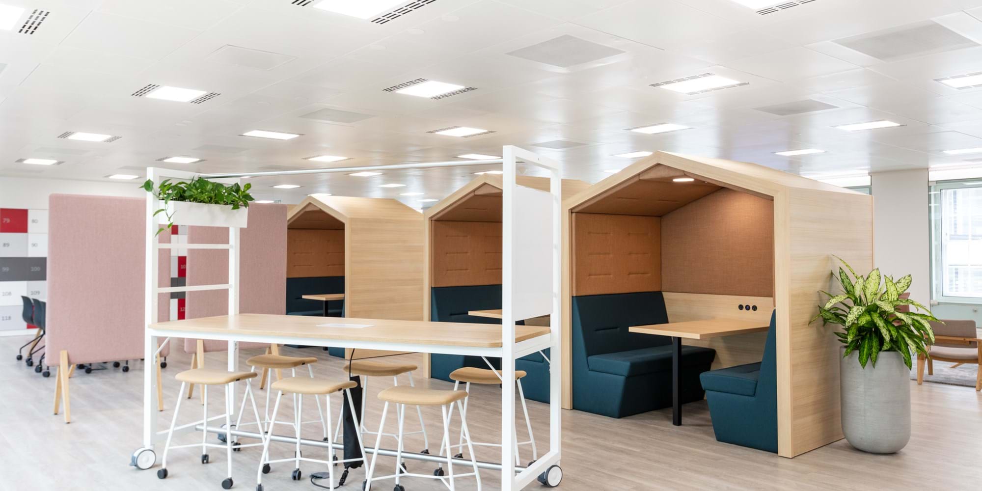 Modus Workspace office design, fit out and refurbishment - Fujitsu 22 Baker Street - Modus_Fujitsu-40.jpg