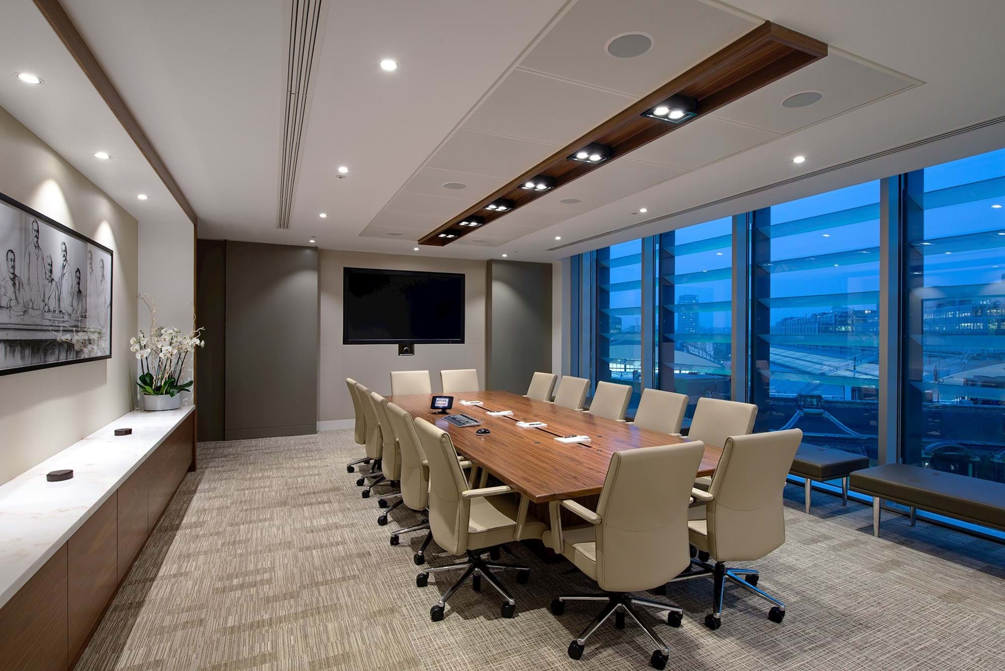 Modus Workspace office design, fit out and refurbishment - Guggenheim Partners - Meeting Room - GuggeinheimII_04_highres.jpg