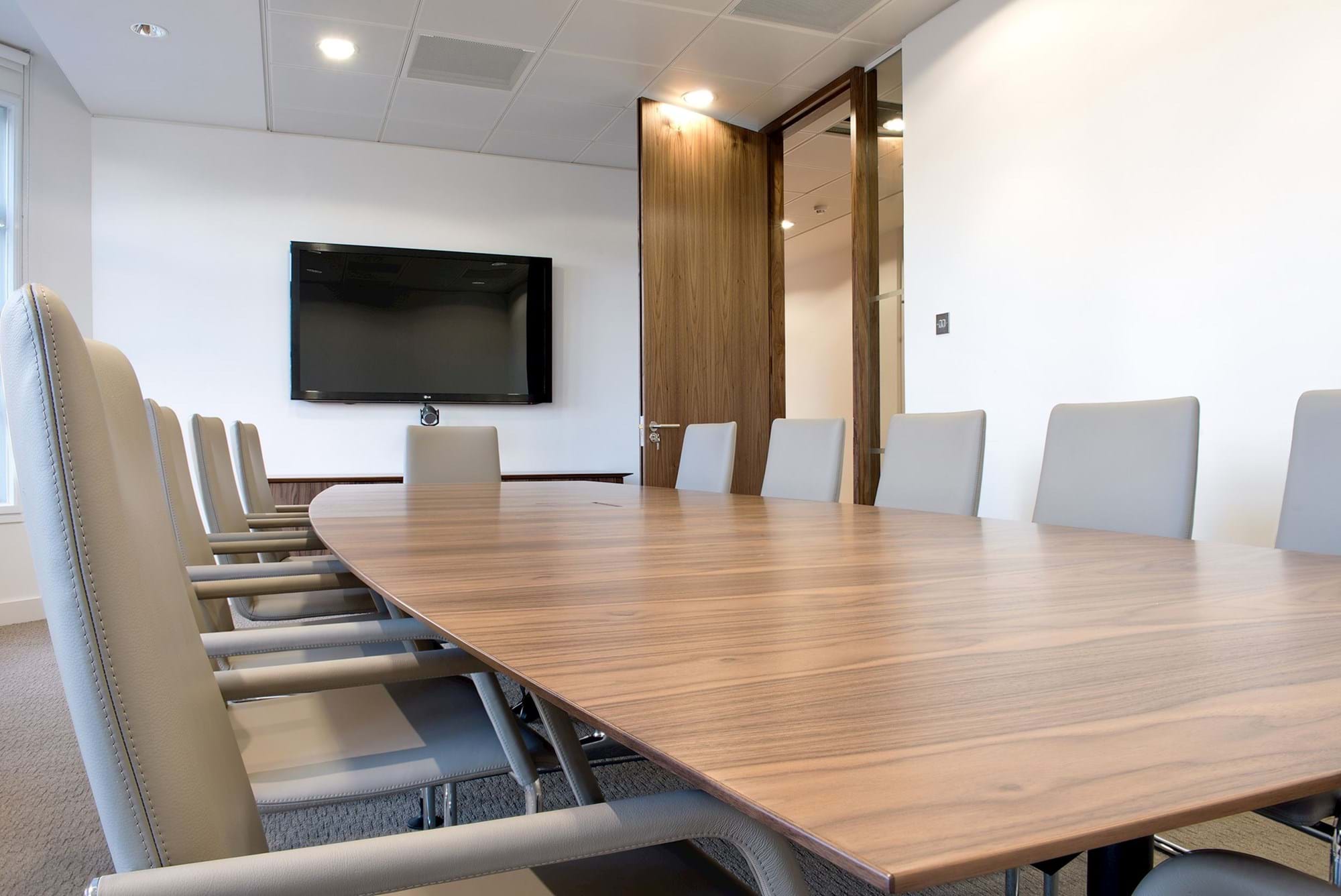 Modus Workspace office design, fit out and refurbishment - Kerogen - Meeting Room - Kerogen03_highres_sRGB.jpg