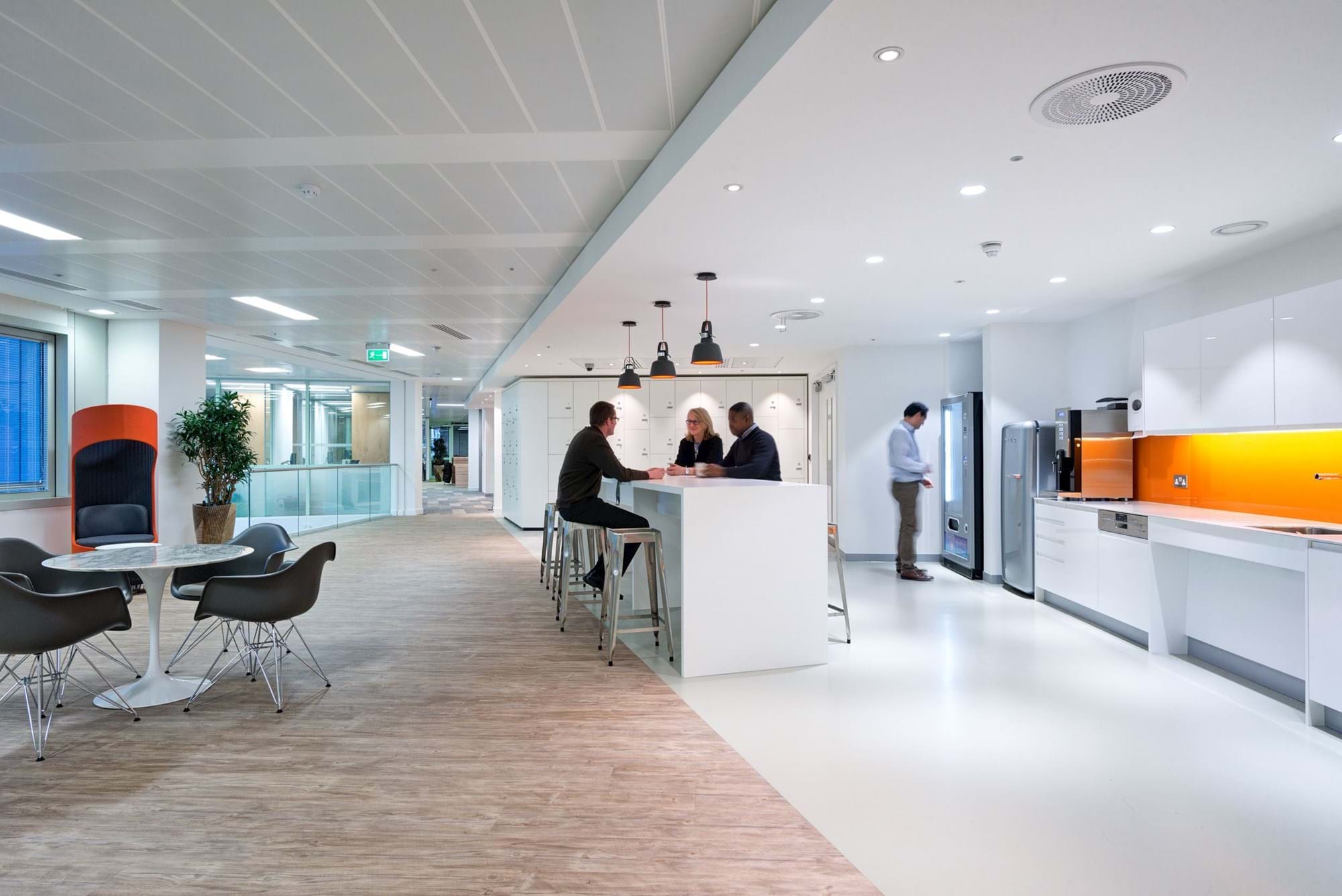 Modus Workspace office design, fit out and refurbishment - Reed Elsevier - Teapoint - Reed Elsevier 09 darker highres sRGB.jpg