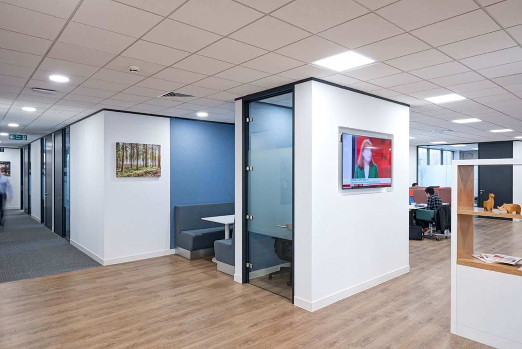 Modus Workspace office design, fit out and refurbishment - Regus Stokenchurch - Regus Gerrads Cross 05 highres sRGB.jpg