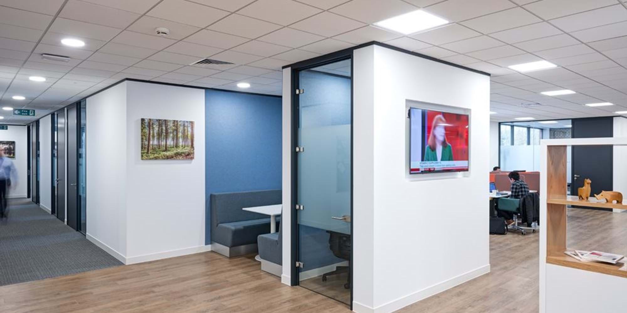 Modus Workspace office design, fit out and refurbishment - Regus Stokenchurch - Regus Gerrads Cross 05 highres sRGB.jpg