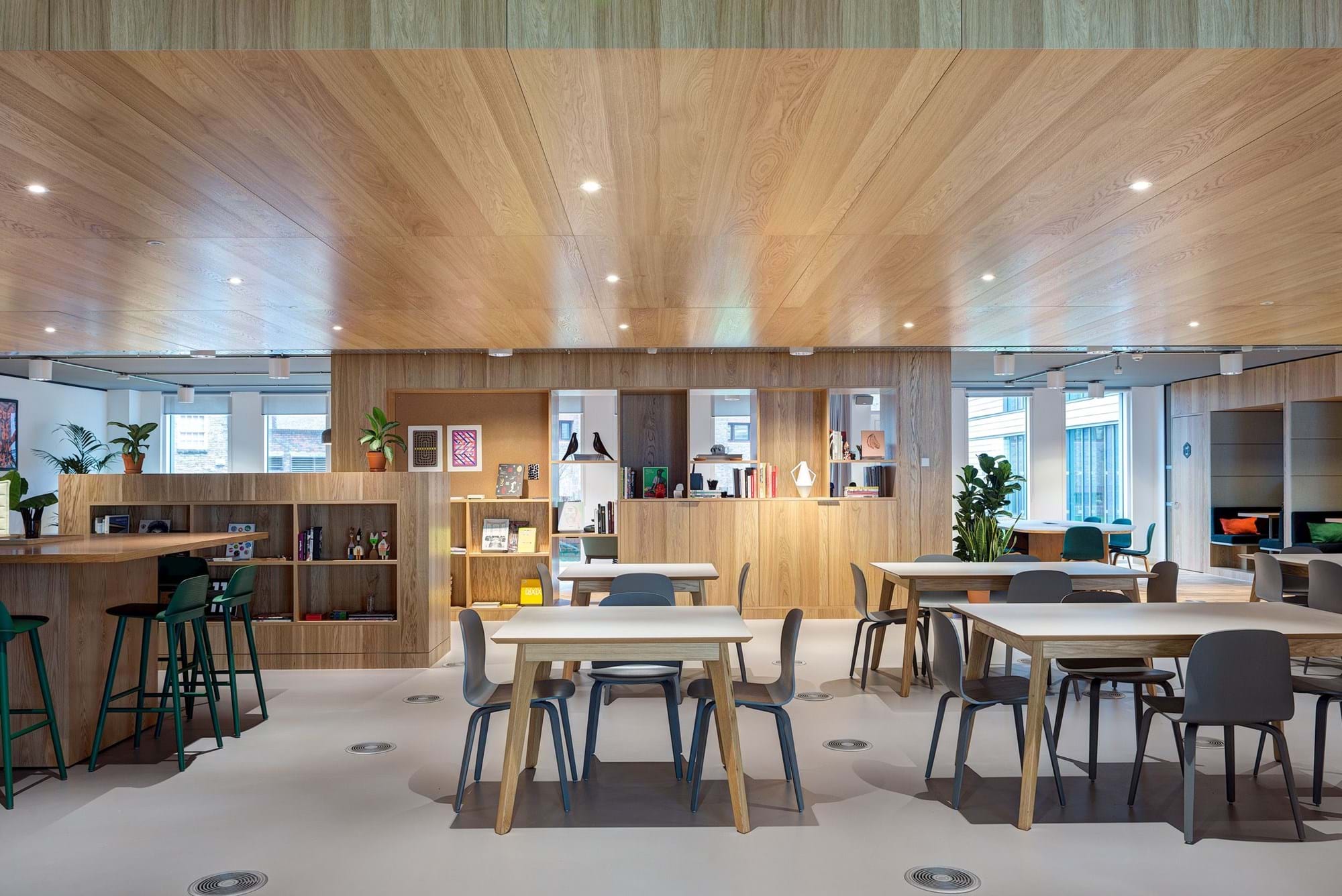 Modus Workspace office design, fit out and refurbishment - Spaces - Uxbridge - Spaces Uxbridge 05 highres sRGB.jpg