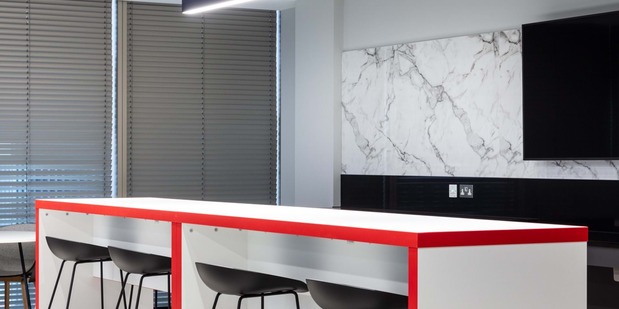Modus Workspace office design, fit out and refurbishment - International Private Bank - Modus_Bank_Of_Canada-12.jpg