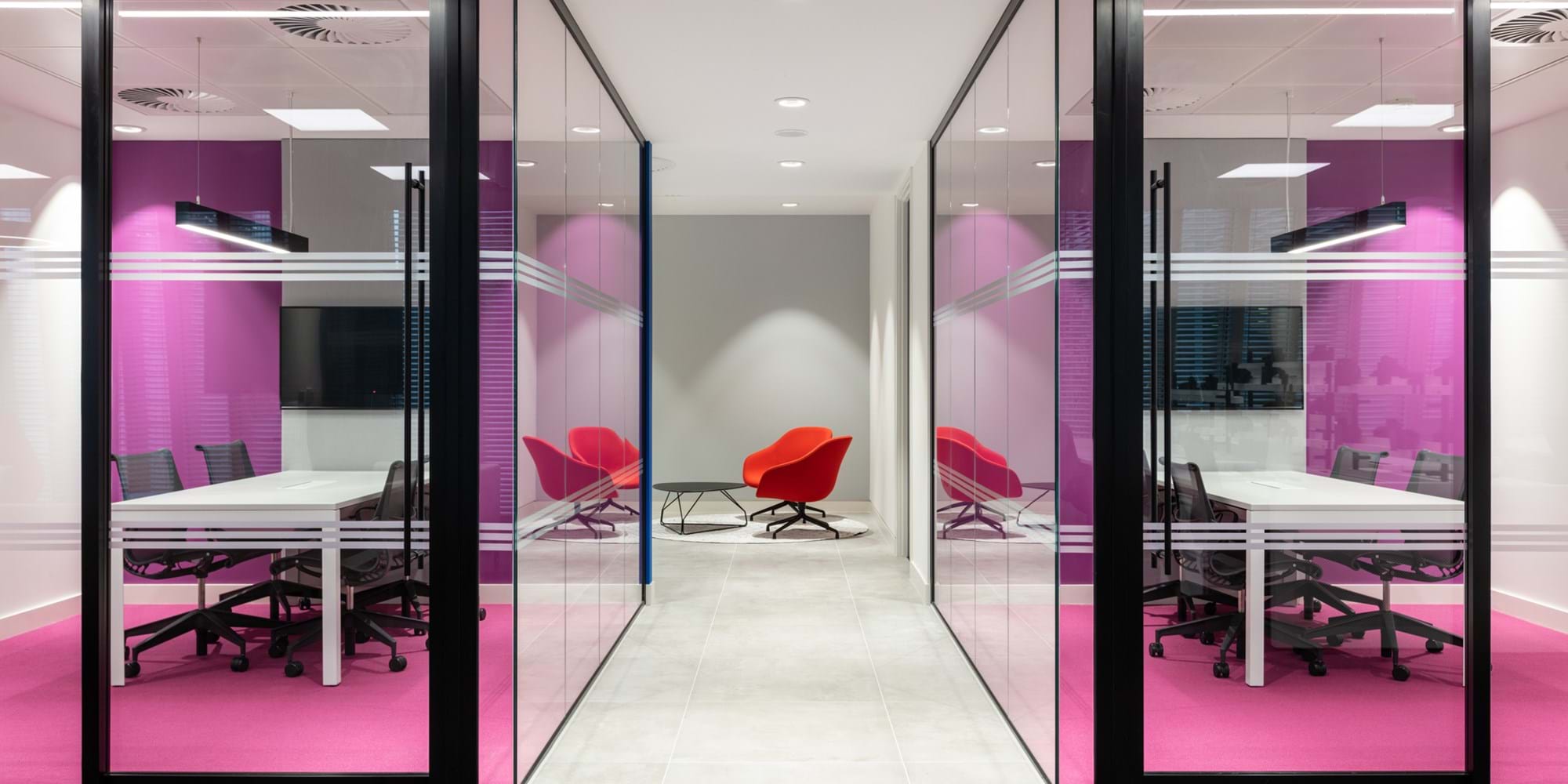 Modus Workspace office design, fit out and refurbishment - International Private Bank - Modus_Bank_Of_Canada-31.jpg